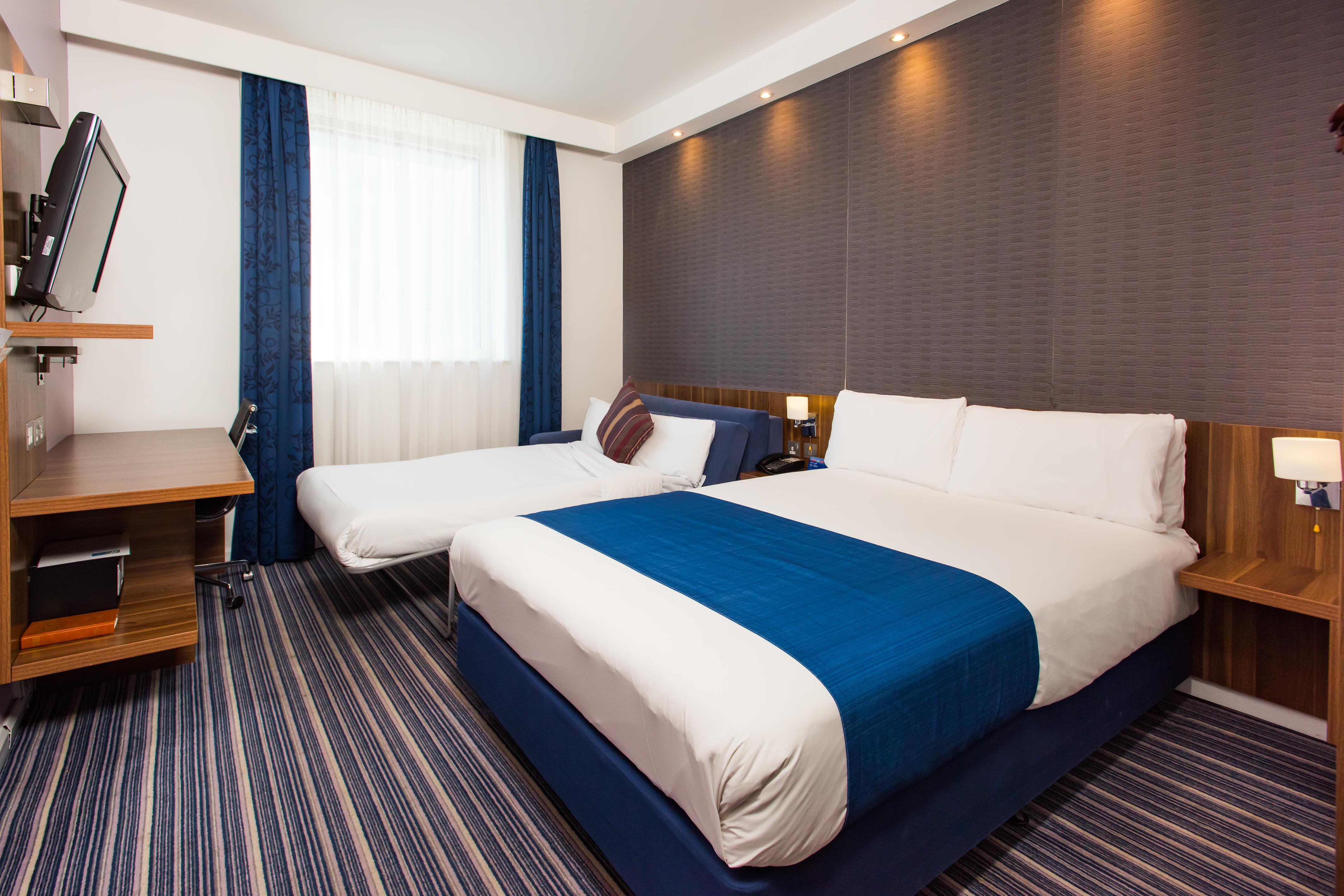 Holiday Inn Express London-Wimbledon-South, An Ihg Hotel Ngoại thất bức ảnh
