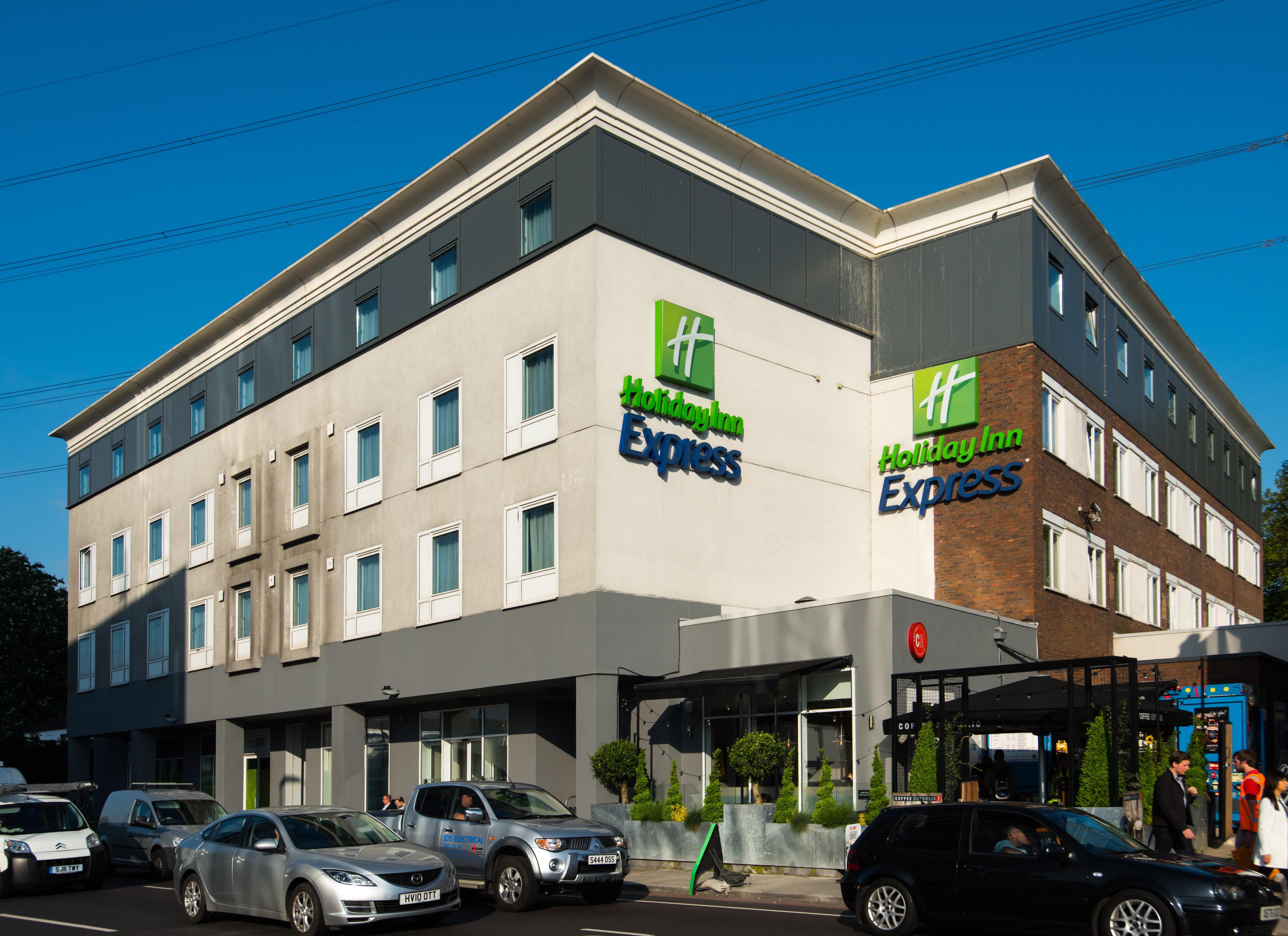 Holiday Inn Express London-Wimbledon-South, An Ihg Hotel Ngoại thất bức ảnh