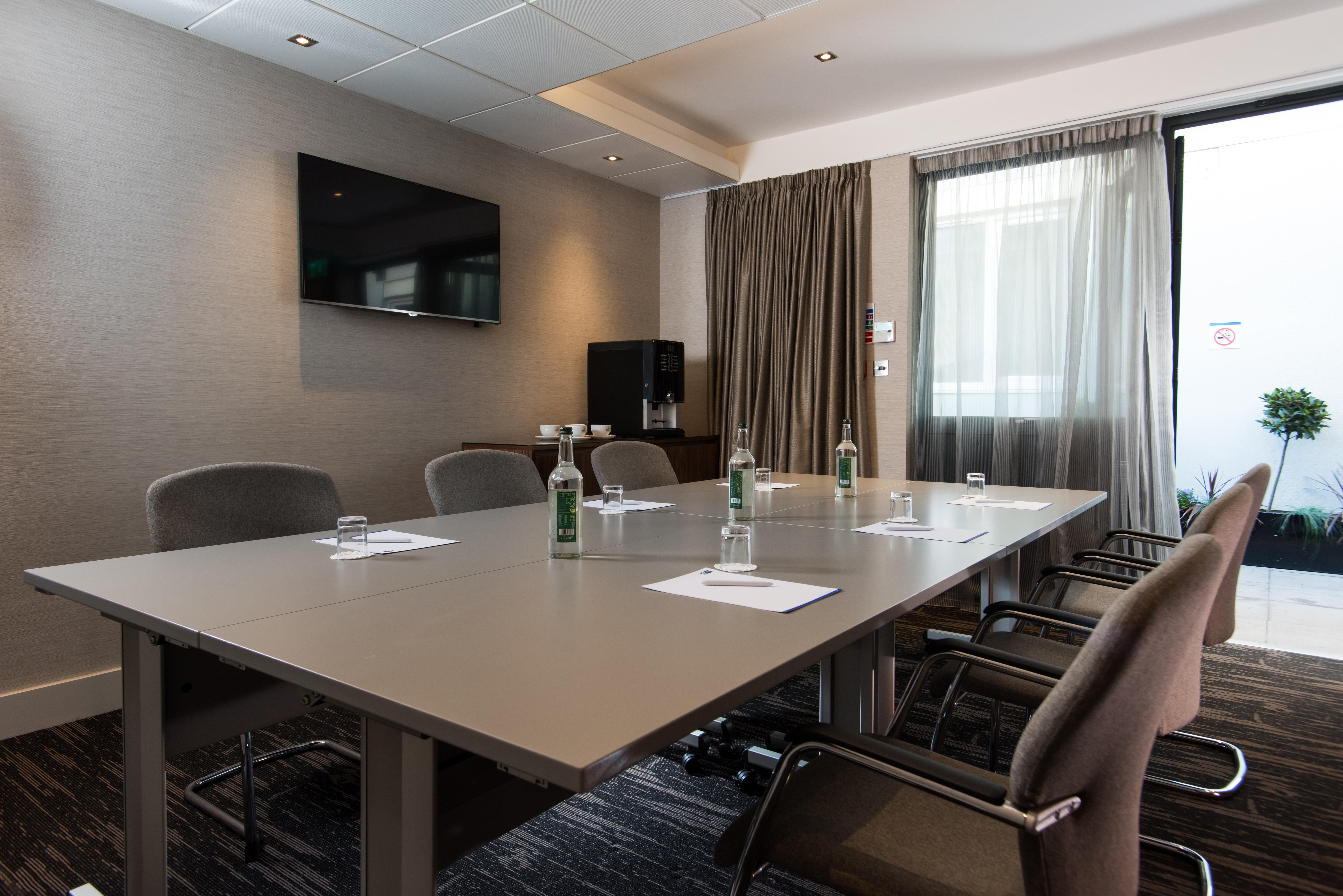 Holiday Inn Express London-Wimbledon-South, An Ihg Hotel Ngoại thất bức ảnh