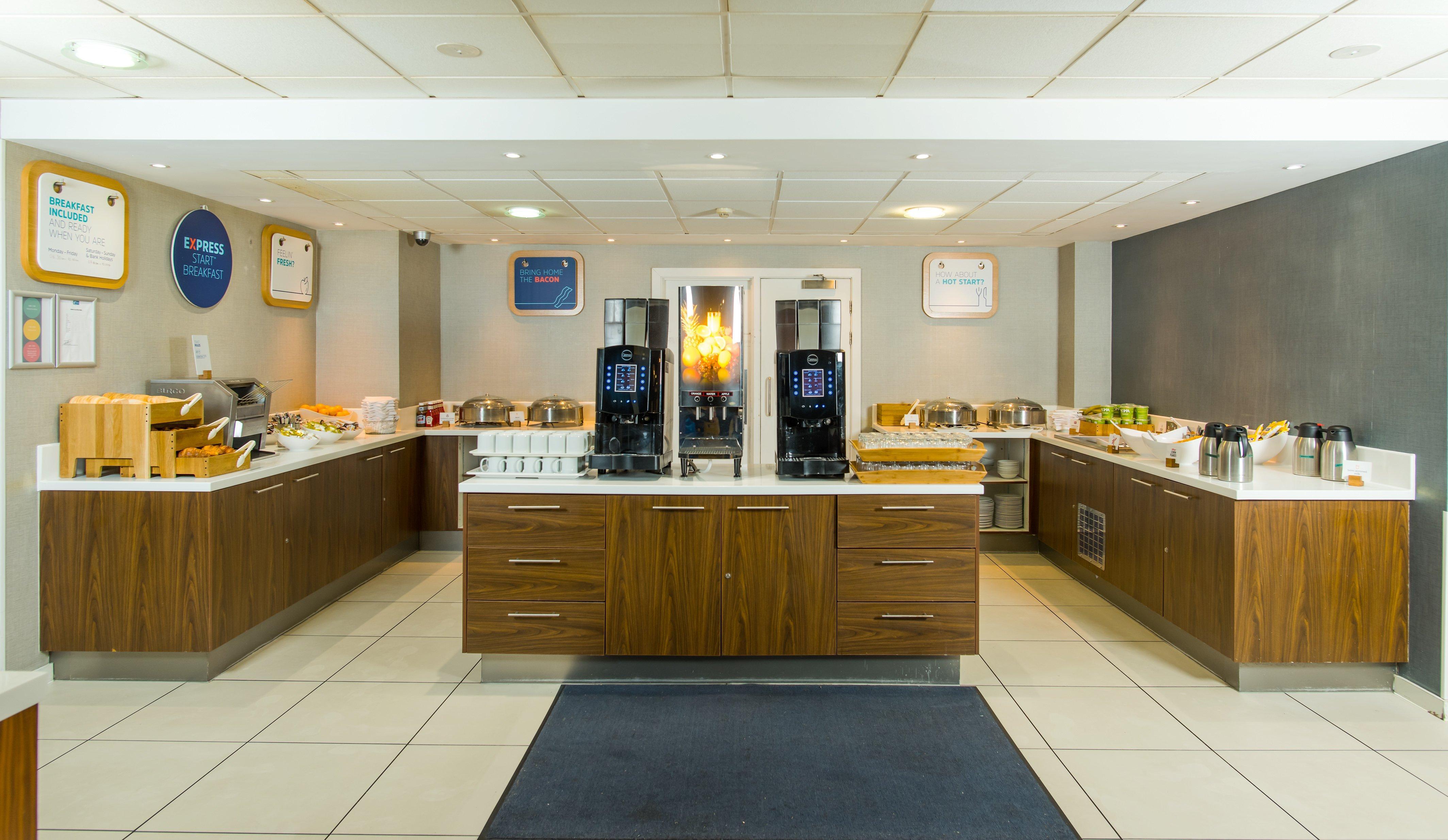 Holiday Inn Express London-Wimbledon-South, An Ihg Hotel Ngoại thất bức ảnh