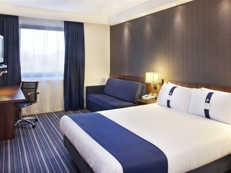 Holiday Inn Express London-Wimbledon-South, An Ihg Hotel Ngoại thất bức ảnh
